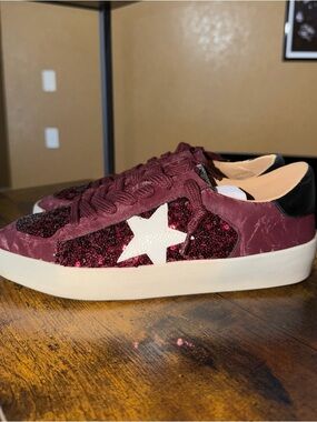 Women’s Burgundy Glitter Star Platform Sneakers
